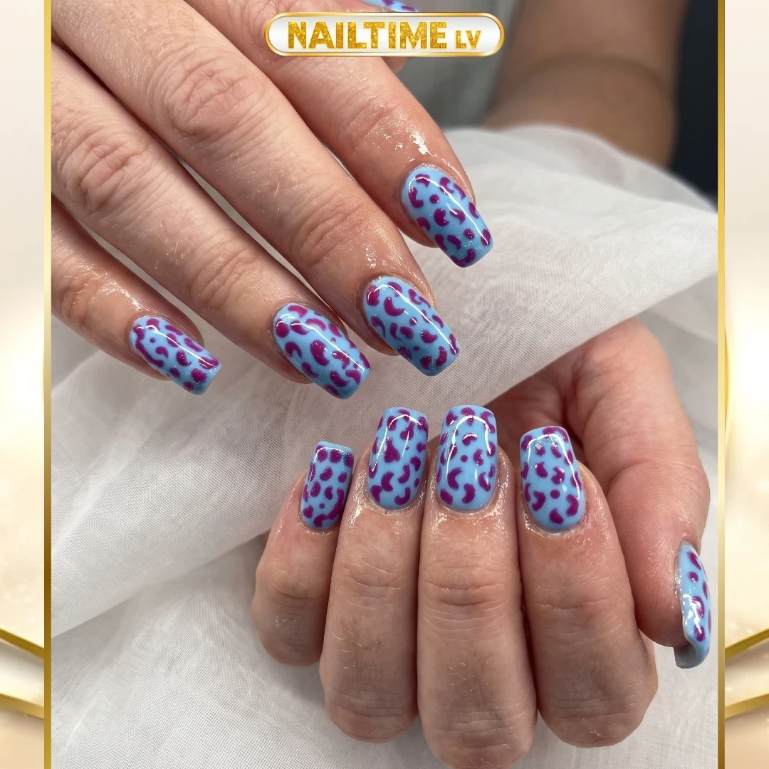 Nail colours